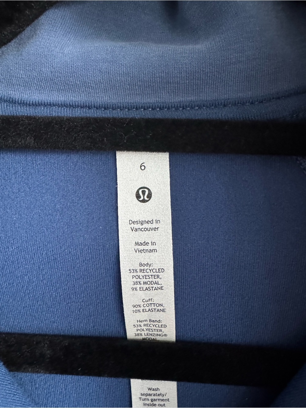 NWT Women’s Lululemon Brushed Softstreme
Funnel Neck Zip Up Size 6 - Picture 3 of 11